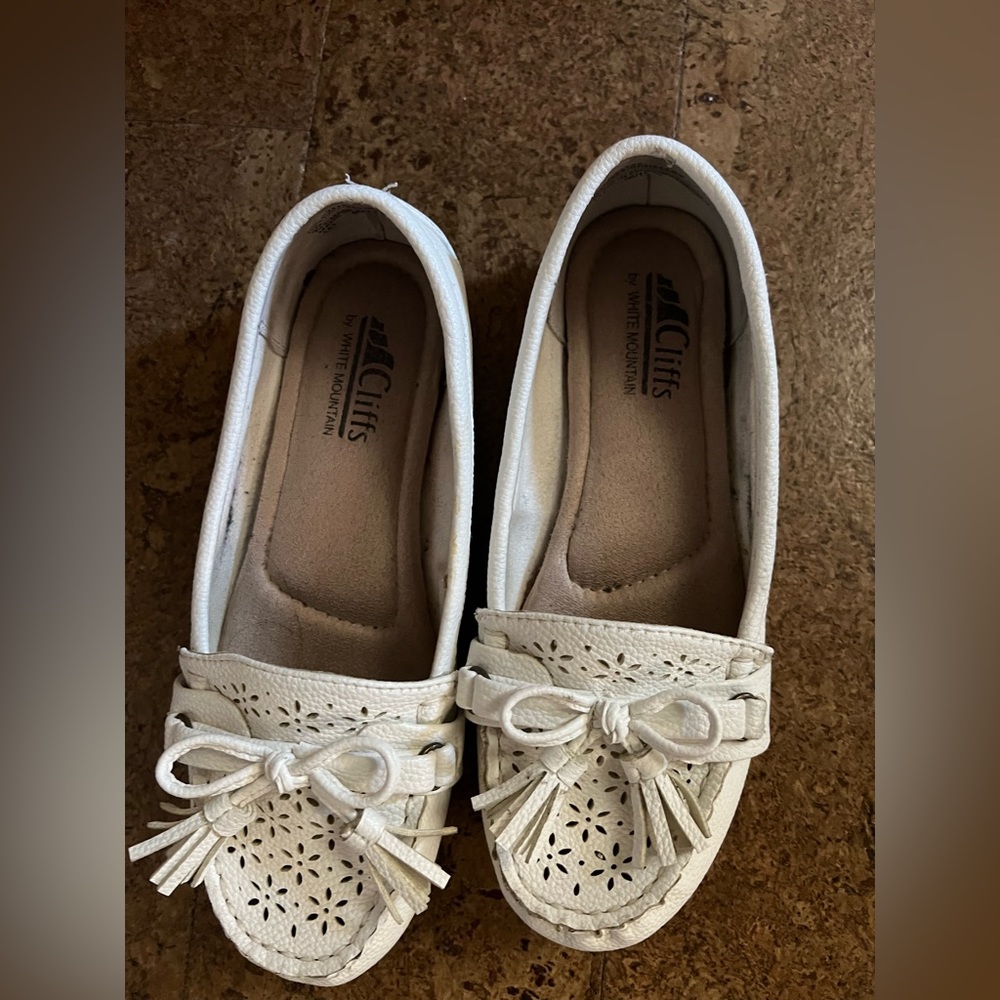 Cliffs by White Mountain Loafers